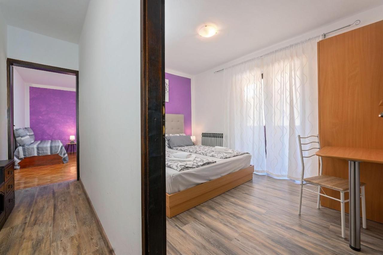 Apartments Miri Върсар Екстериор снимка