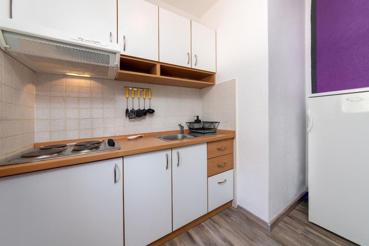 Apartments Miri Върсар Екстериор снимка