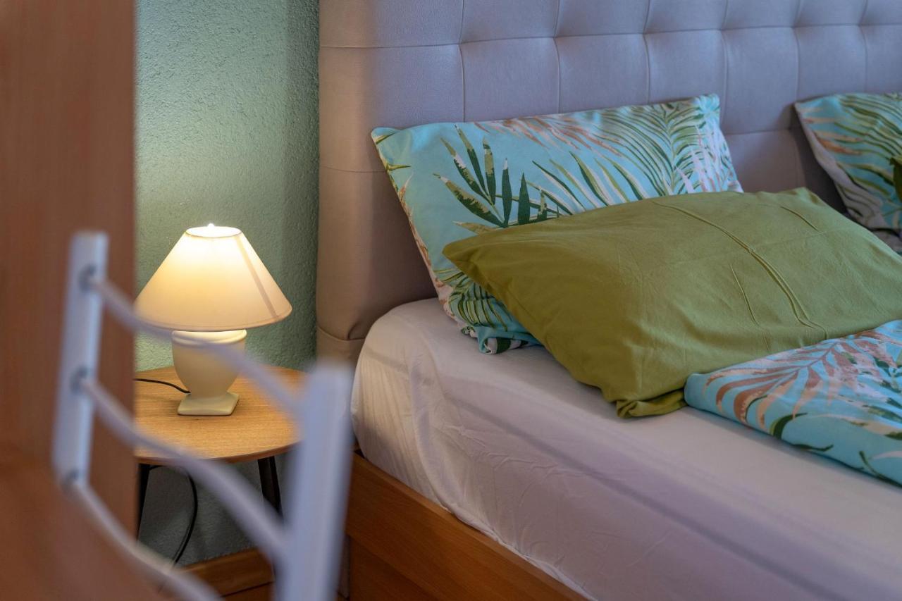 Apartments Miri Върсар Екстериор снимка