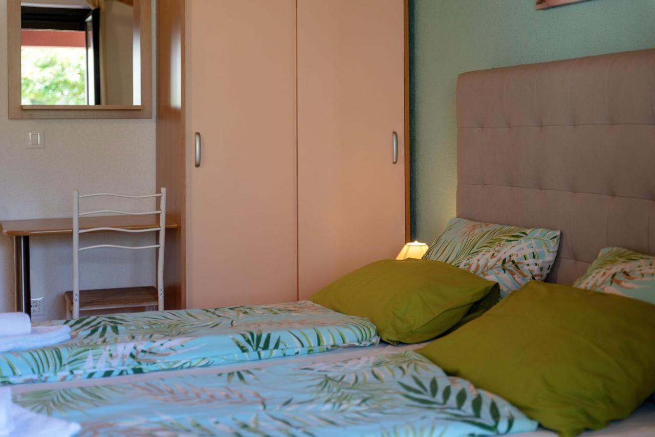 Apartments Miri Върсар Екстериор снимка