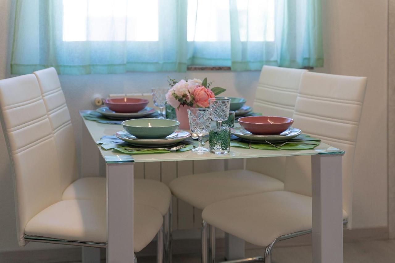 Apartments Miri Върсар Екстериор снимка