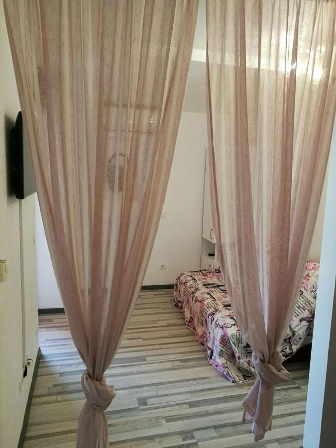Apartments Miri Върсар Екстериор снимка
