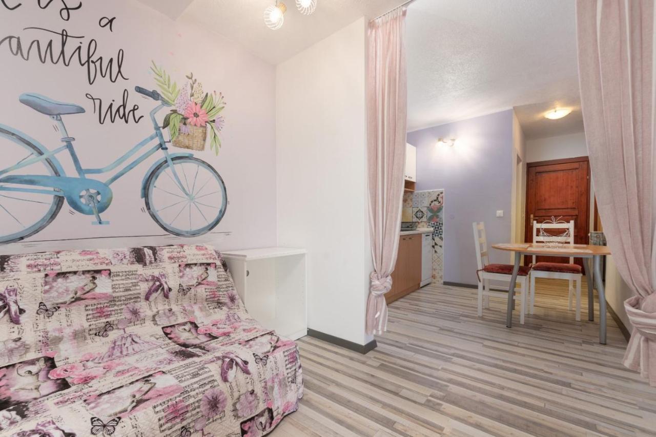 Apartments Miri Върсар Екстериор снимка